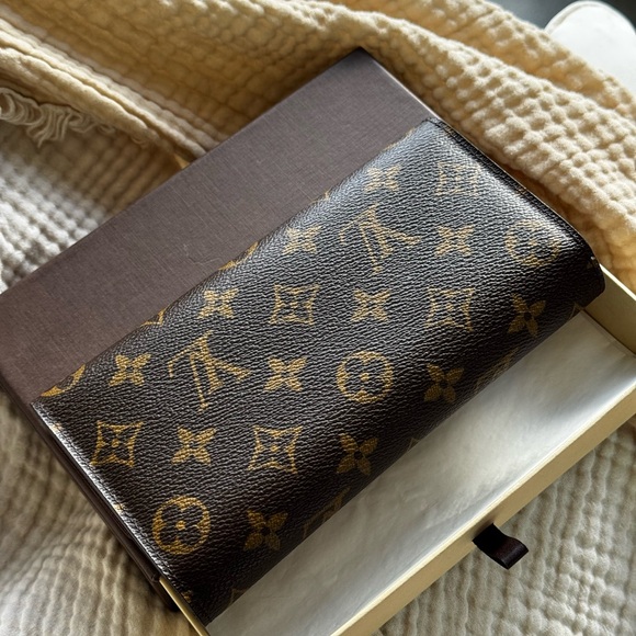 Monogram Porte Tresor International Wallet - Picture 8 of 9